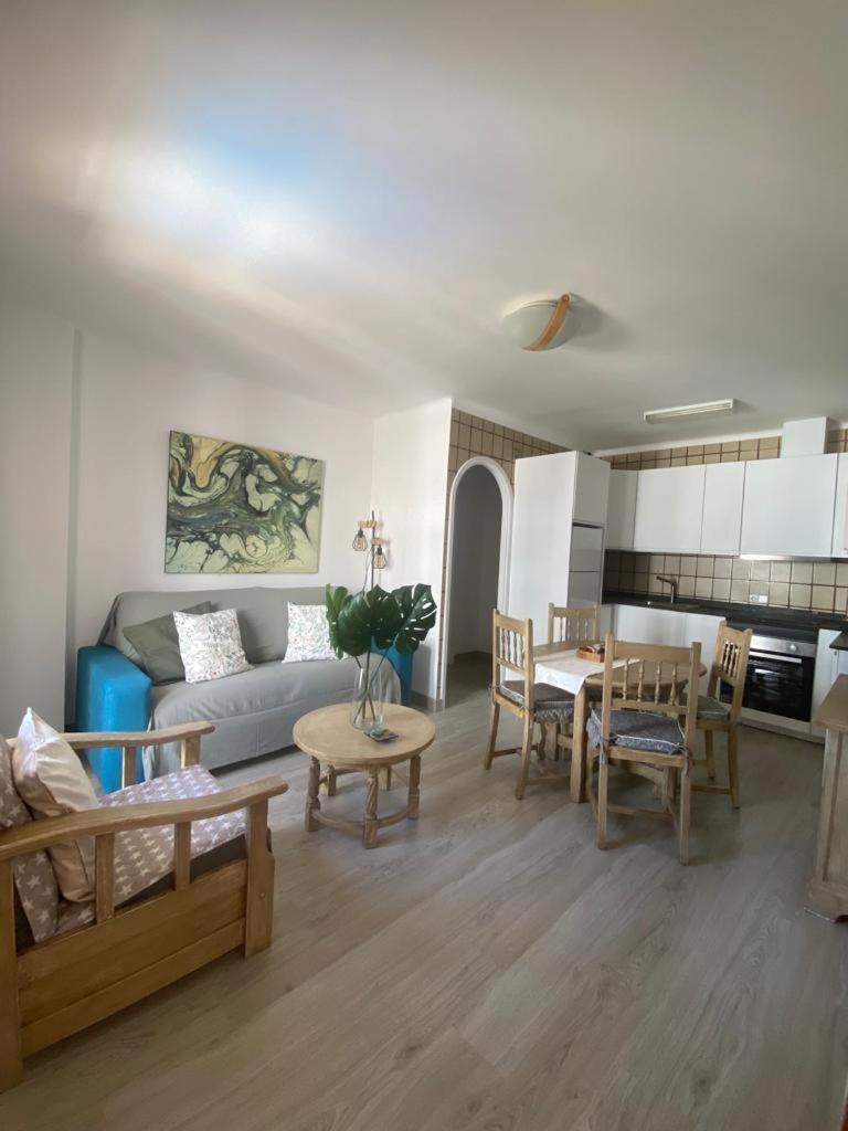 Rotonda Apartaments Феланіч Екстер'єр фото